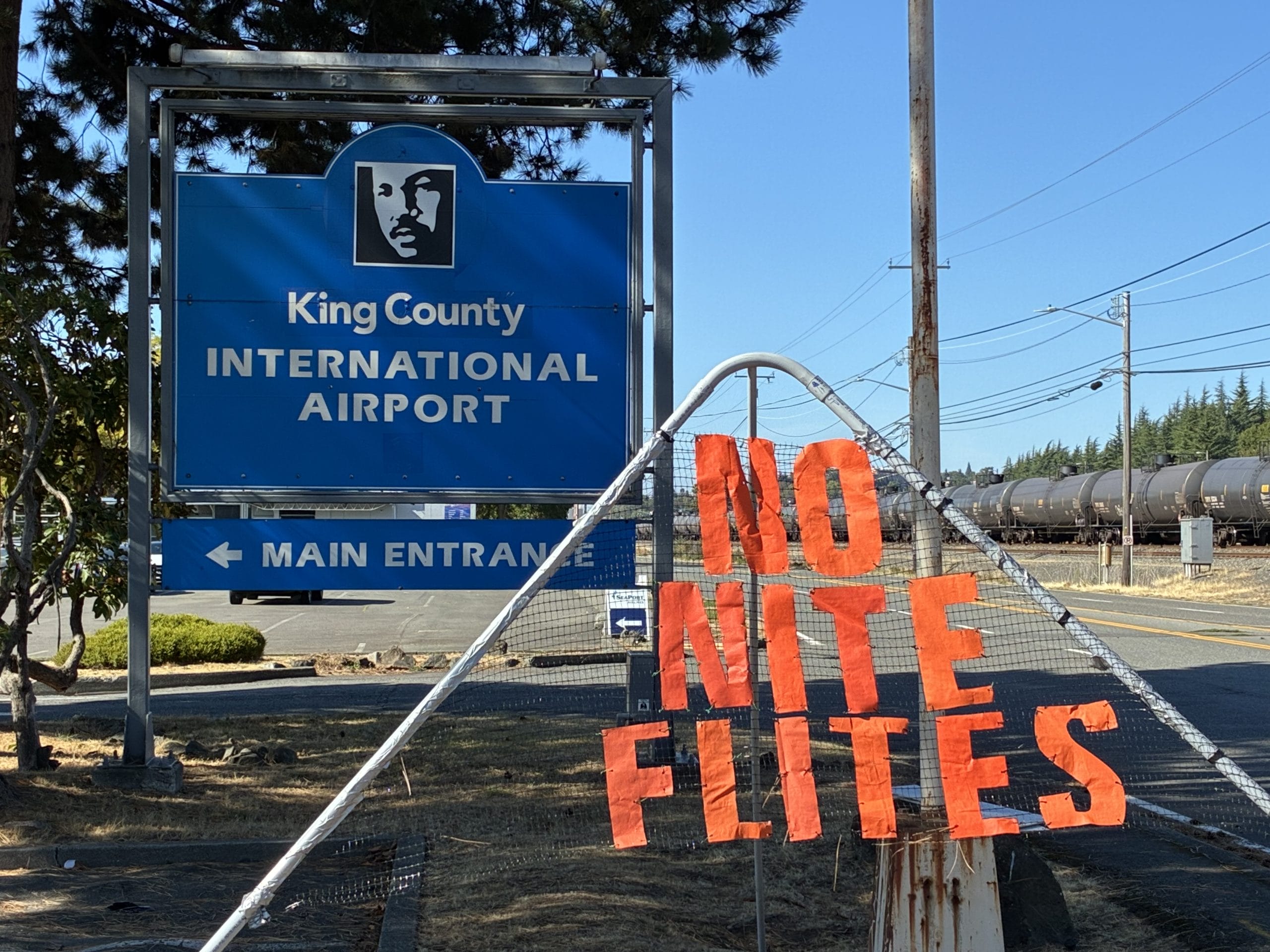 Action on the international day for the ban of night flights in the USA.