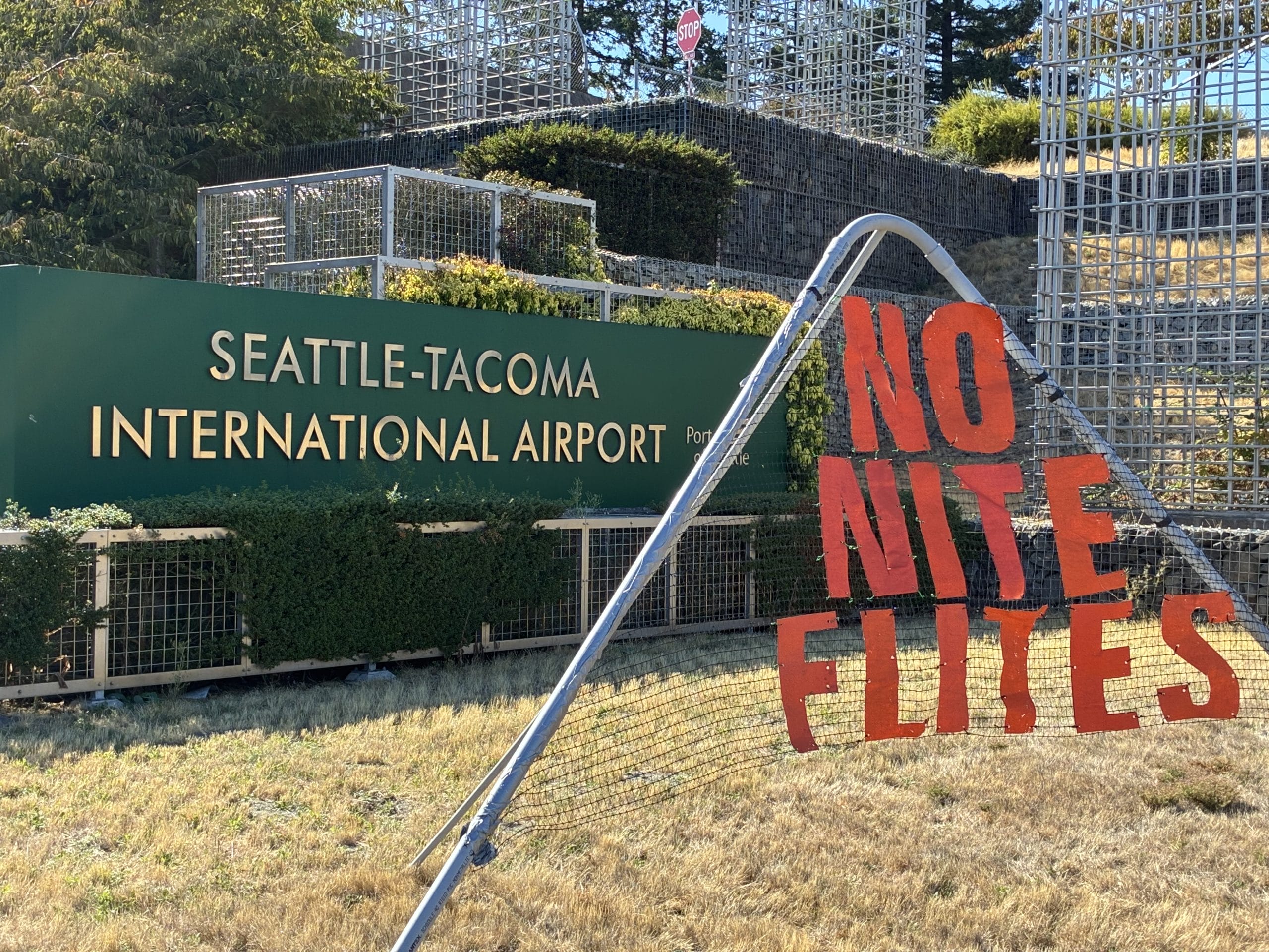 Action on the international day for the ban of night flights in the USA.